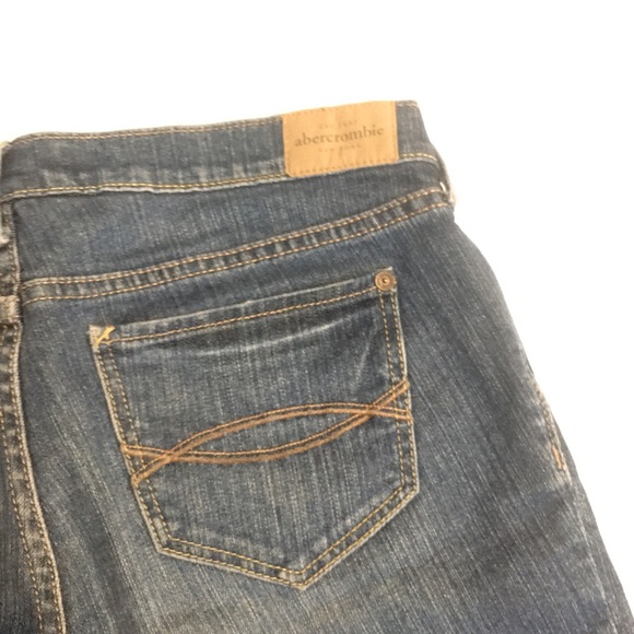 Abercrombie & fitch knee high shorts - Picture 3 of 4